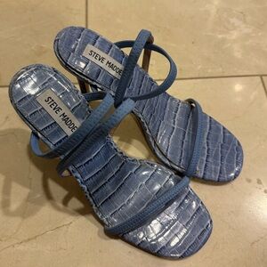 Steve Madden snake light blue heels size 7,5